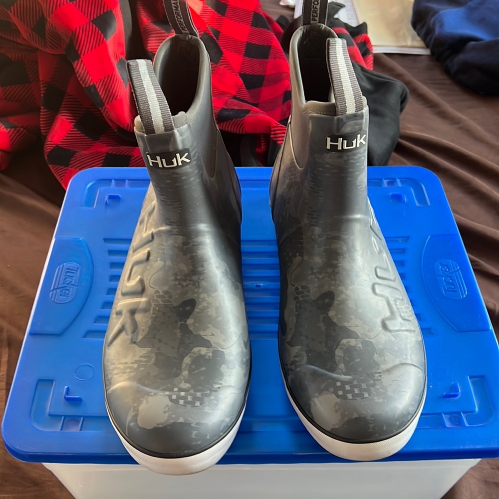 Huk brand boots gray size 12